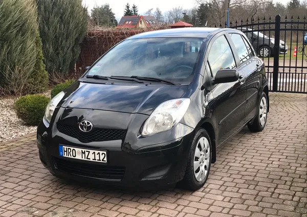 samochody osobowe Toyota Yaris cena 19400 przebieg: 179500, rok produkcji 2009 z Pułtusk